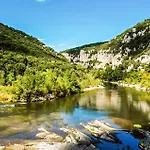 Lovely In Saint-cesaire-de-gauzi With Wifi * Saint-Césaire-de-Gauzignan